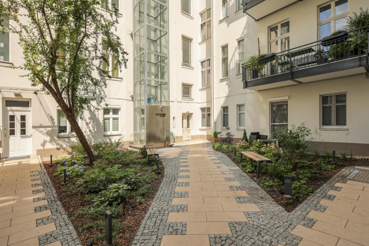4 Personen Altbau Apartment Nahe Kurfuerstendamm - Romeo & Julia Berlin Eksteriør bilde
