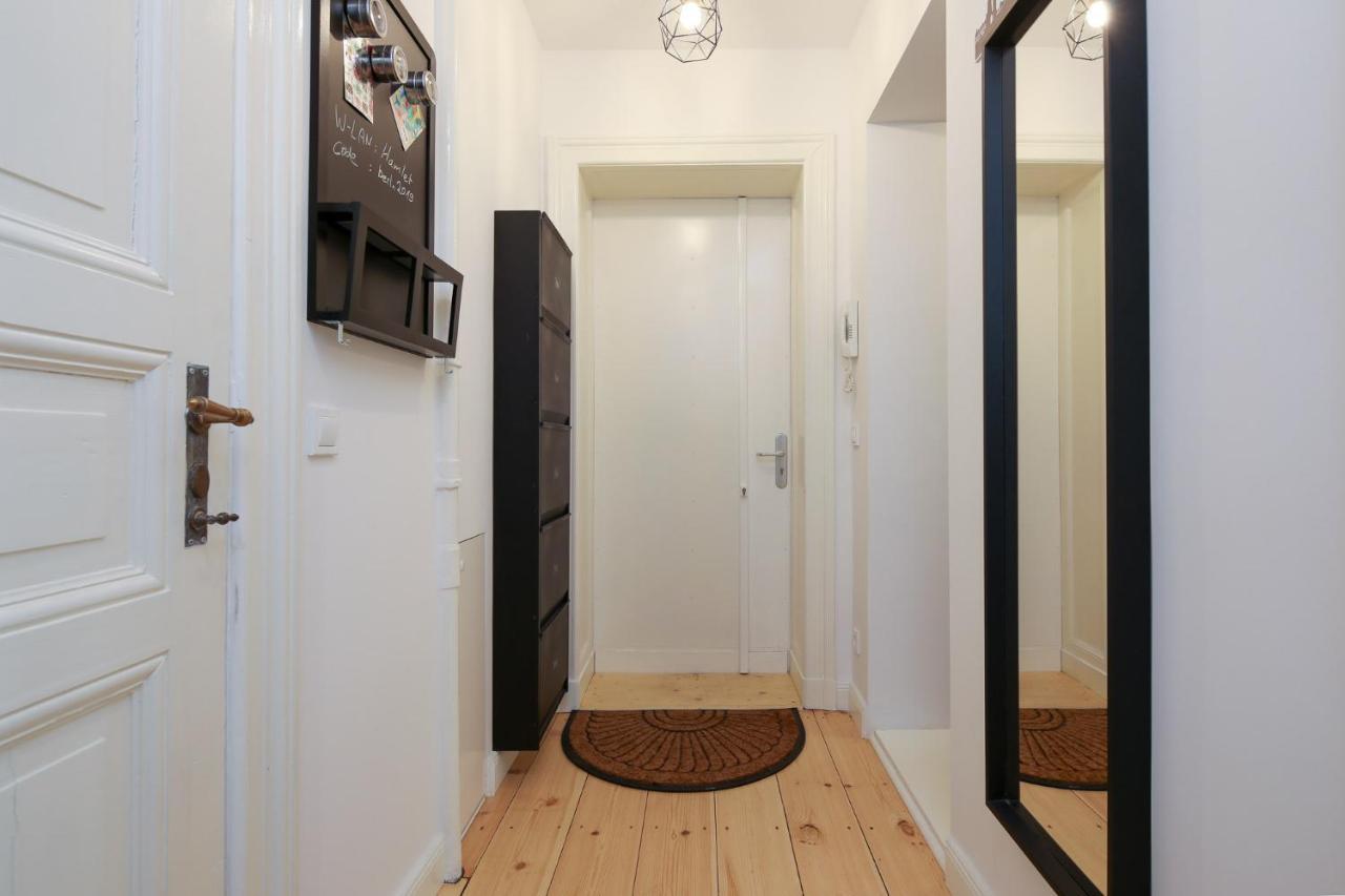 4 Personen Altbau Apartment Nahe Kurfuerstendamm - Romeo & Julia Berlin Eksteriør bilde